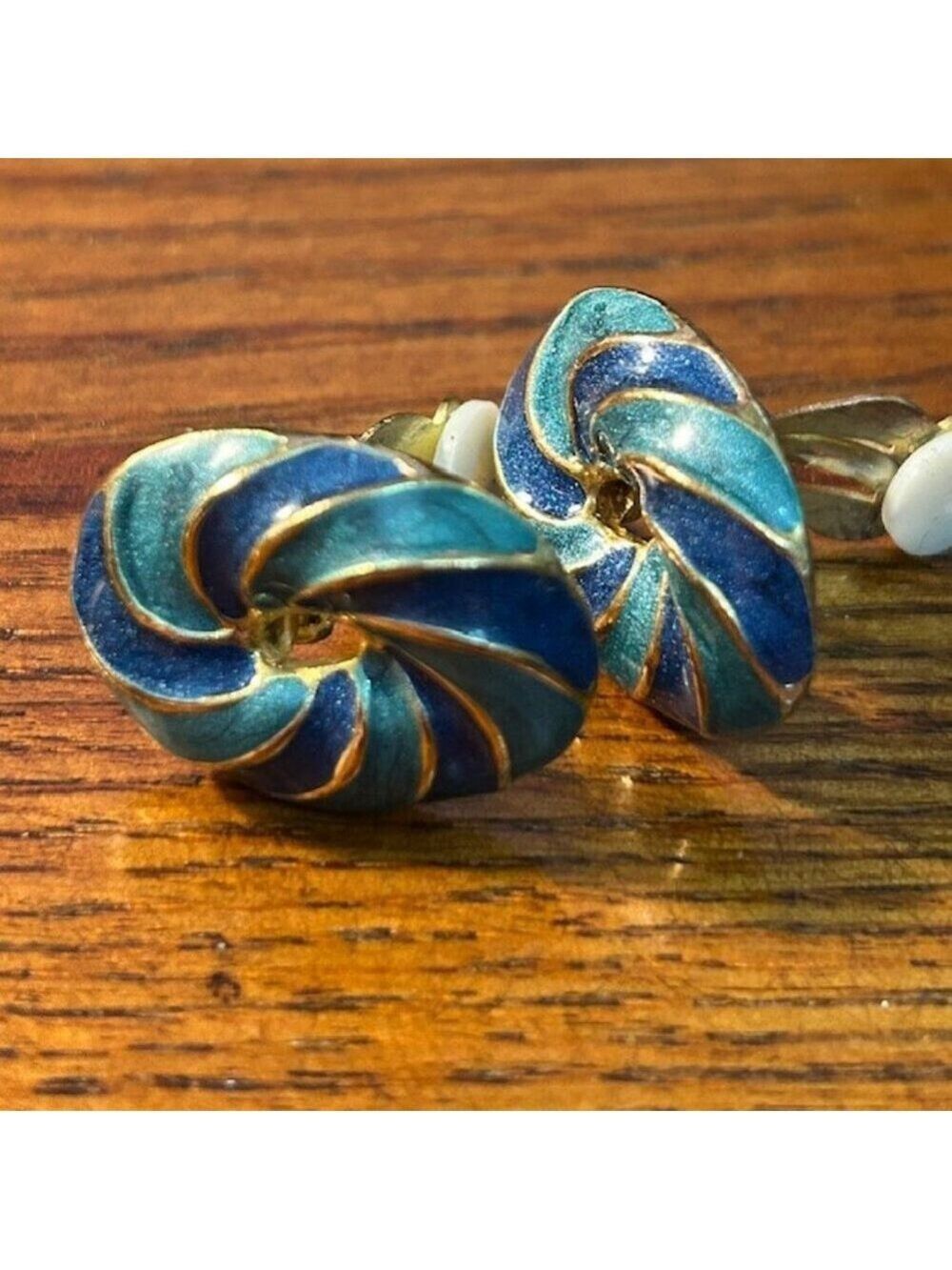 5 Pair of beautiful, colorful, clip earrings - Picture 5 of 10